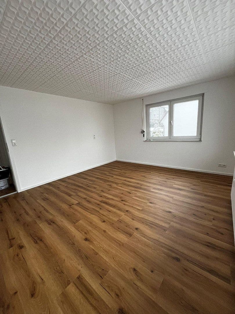 Pronájem bytu 3+1 70 m², Tuttlingen, Bádensko-Württembersko Pronájem bytu 3+1 70 m², Tuttlingen, Bádensko-Württembersko