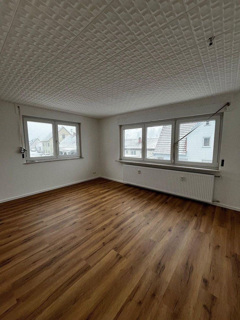 Pronájem bytu 3+1 70 m², Tuttlingen, Bádensko-Württembersko Pronájem bytu 3+1 70 m², Tuttlingen, Bádensko-Württembersko