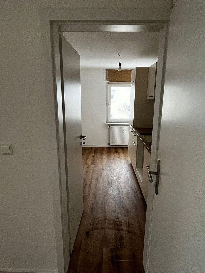 Pronájem bytu 3+1 70 m², Tuttlingen, Bádensko-Württembersko Pronájem bytu 3+1 70 m², Tuttlingen, Bádensko-Württembersko