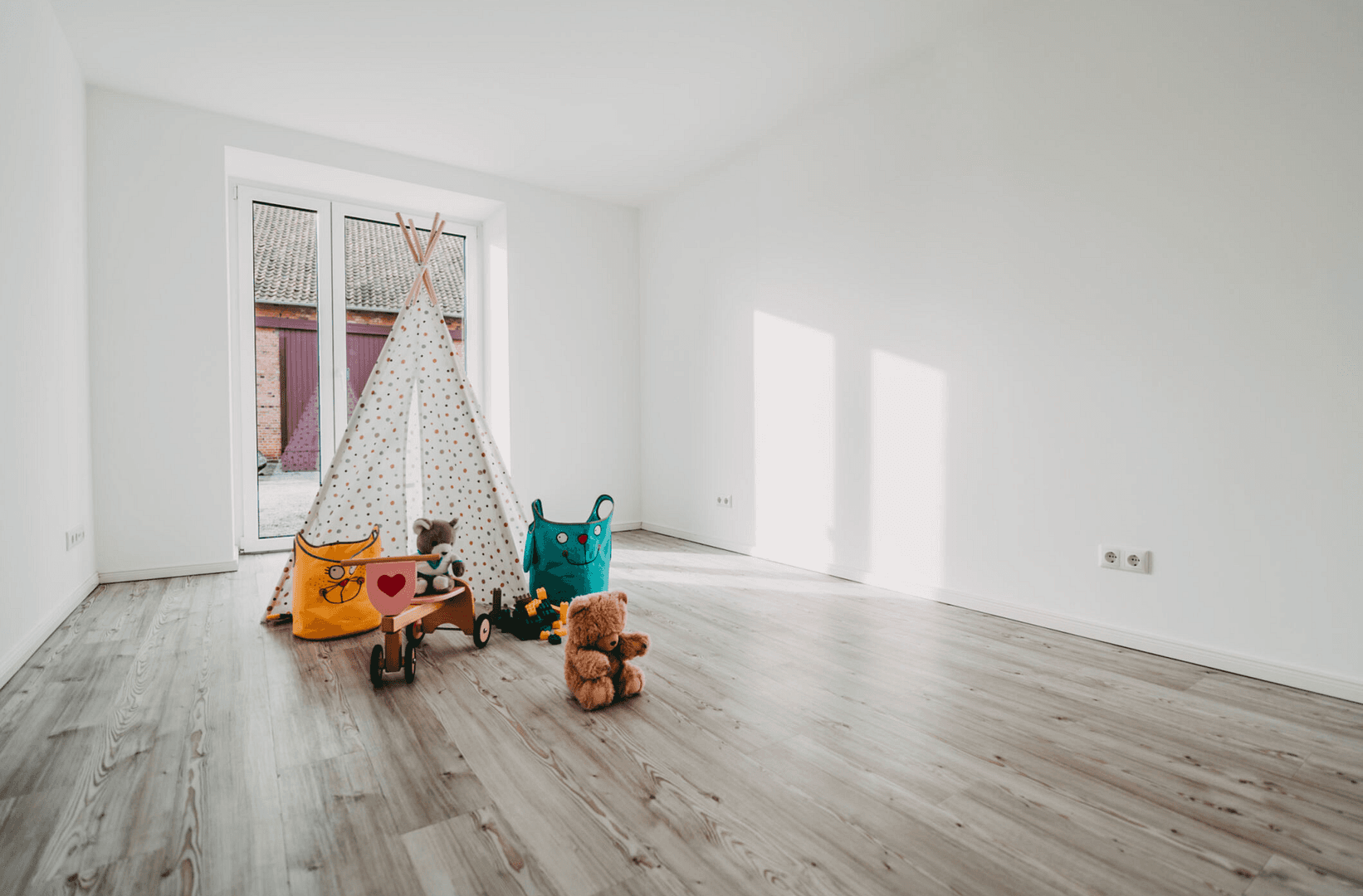 Pronájem bytu 3+1 103 m², Hansefelder Hof 1b, Hamberge, Šlesvicko-Holštýnsko Pronájem bytu 3+1 103 m², Hansefelder Hof 1b, Hamberge, Šlesvicko-Holštýnsko