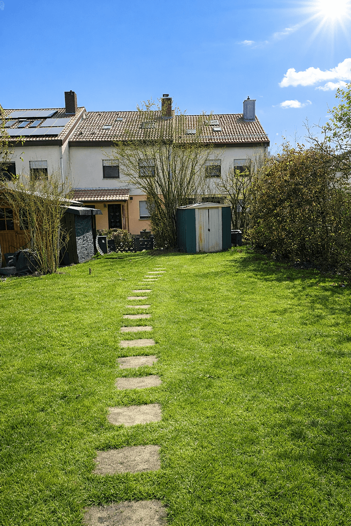 Prodej domu 124 m², pozemek 274 m², Villingen-Schwenningen, Bádensko-Württembersko Prodej domu 124 m², pozemek 274 m², Villingen-Schwenningen, Bádensko-Württembersko