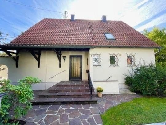 Prodej domu 140 m², pozemek 819 m², Rosenstrasse 5, Maisach, Bavorsko Prodej domu 140 m², pozemek 819 m², Rosenstrasse 5, Maisach, Bavorsko