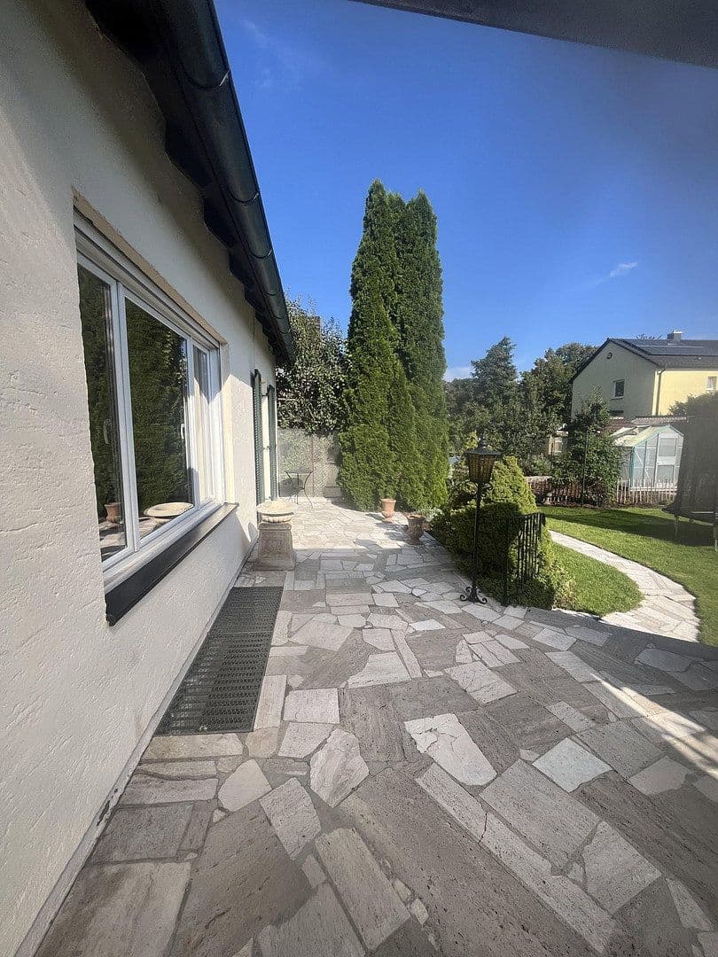 Prodej domu 140 m², pozemek 819 m², Rosenstrasse 5, Maisach, Bavorsko Prodej domu 140 m², pozemek 819 m², Rosenstrasse 5, Maisach, Bavorsko