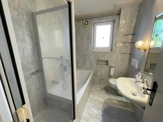 Prodej domu 140 m², pozemek 819 m², Rosenstrasse 5, Maisach, Bavorsko Prodej domu 140 m², pozemek 819 m², Rosenstrasse 5, Maisach, Bavorsko