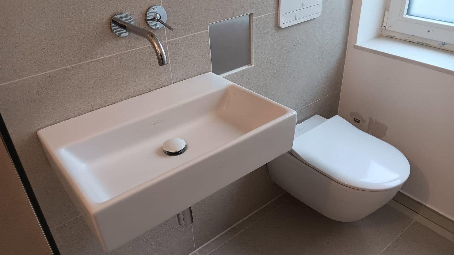 Pronájem bytu 3+1 94 m², Amerstorfferstr. 29, München, Bavorsko Pronájem bytu 3+1 94 m², Amerstorfferstr. 29, München, Bavorsko