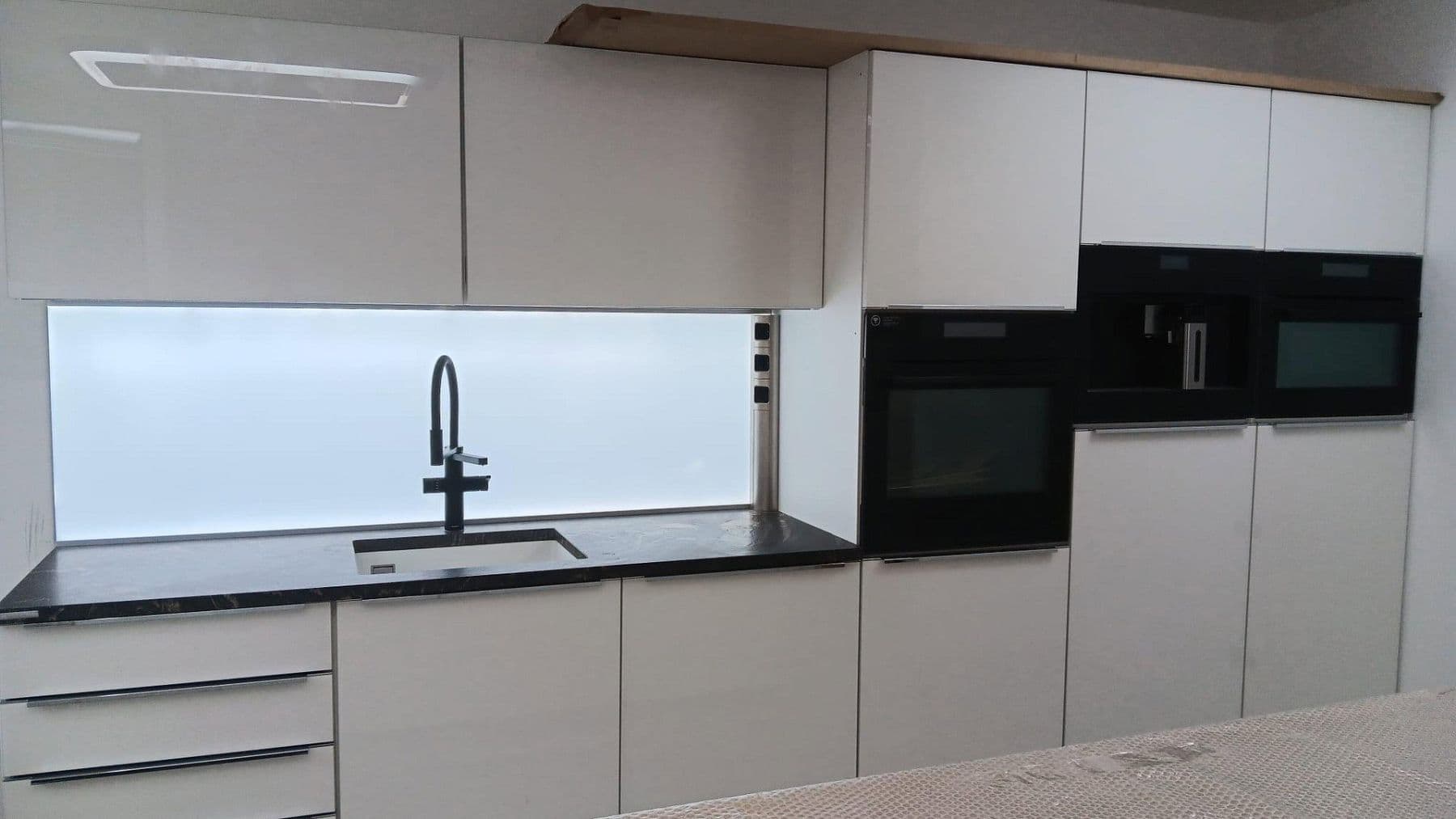 Pronájem bytu 3+1 94 m², Amerstorfferstr. 29, München, Bavorsko Pronájem bytu 3+1 94 m², Amerstorfferstr. 29, München, Bavorsko