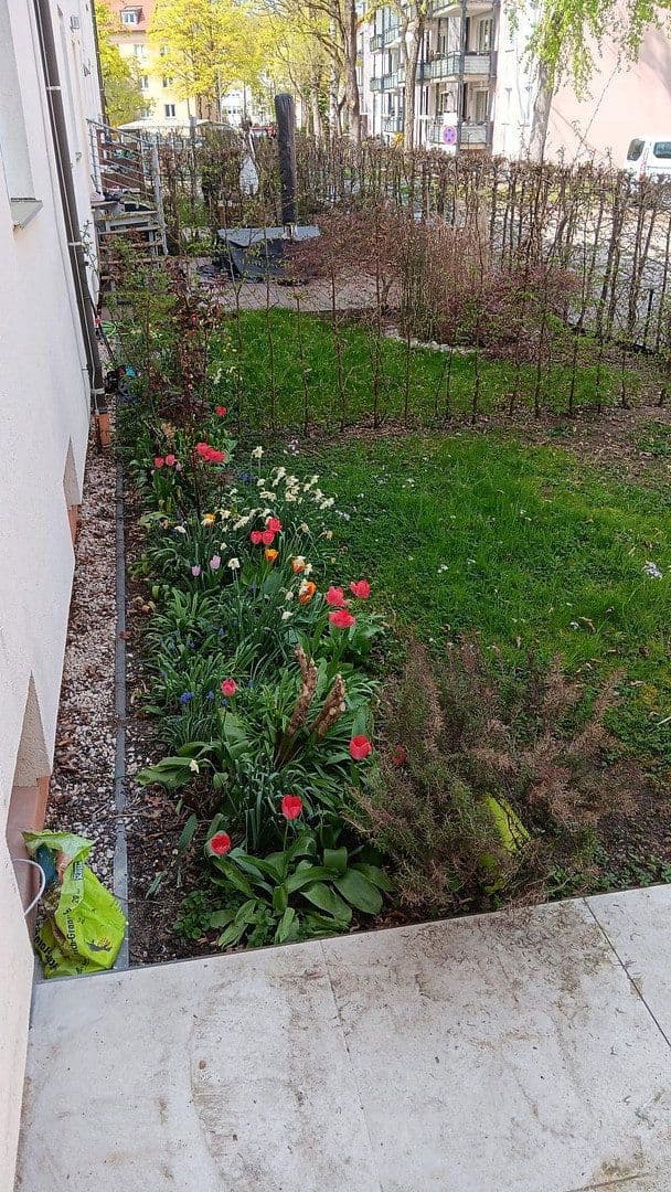 Pronájem bytu 3+1 94 m², Amerstorfferstr. 29, München, Bavorsko Pronájem bytu 3+1 94 m², Amerstorfferstr. 29, München, Bavorsko