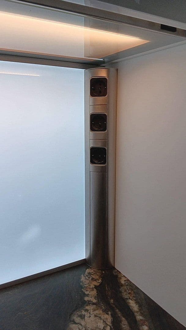 Pronájem bytu 3+1 94 m², Amerstorfferstr. 29, München, Bavorsko Pronájem bytu 3+1 94 m², Amerstorfferstr. 29, München, Bavorsko