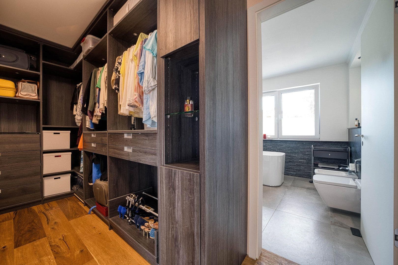 Prodej bytu 5+1 180 m², Perl, Země Sársko Prodej bytu 5+1 180 m², Perl, Země Sársko