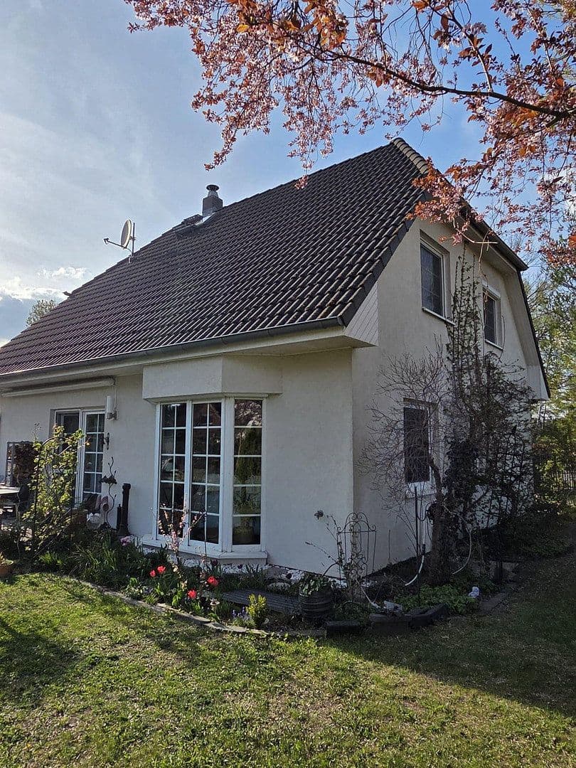 Prodej domu 134 m², pozemek 487 m², Falkensee, Braniborsko Prodej domu 134 m², pozemek 487 m², Falkensee, Braniborsko