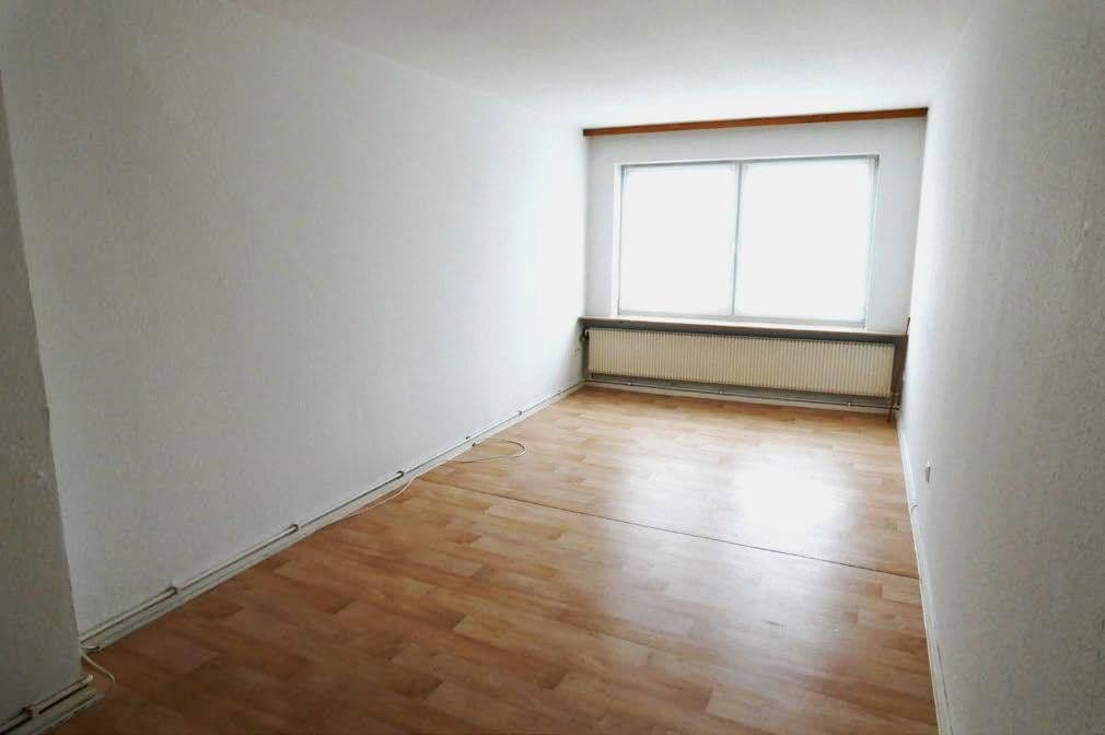 Pronájem bytu 2+1 46 m², Bürgermeister-smidt-strasse 37, Bremerhaven, Bremen Pronájem bytu 2+1 46 m², Bürgermeister-smidt-strasse 37, Bremerhaven, Bremen