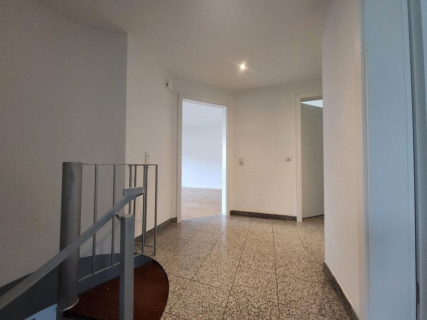 Prodej bytu 6+1 149 m², Bad Honnef, Severní Porýní-Vestfálsko Prodej bytu 6+1 149 m², Bad Honnef, Severní Porýní-Vestfálsko