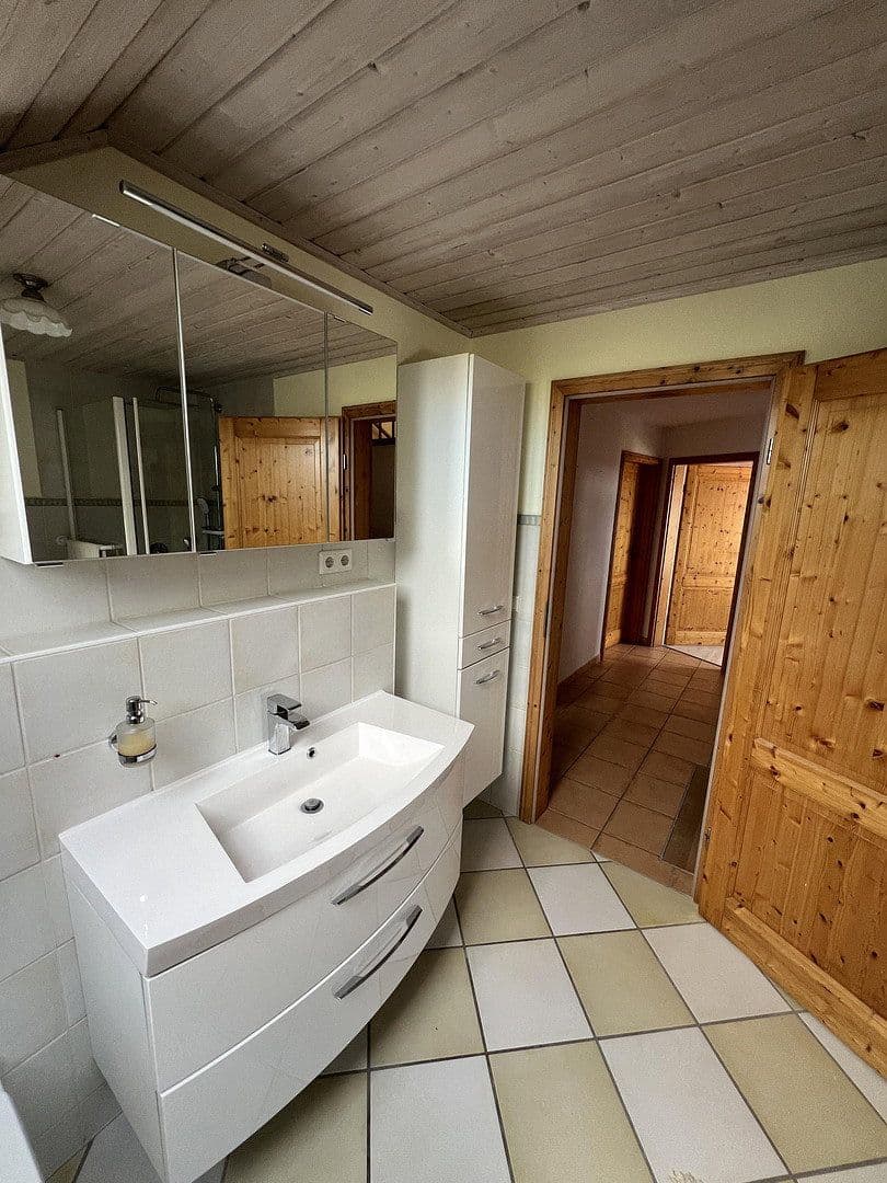 Prodej domu 110 m², pozemek 363 m², Lehmgrubenweg 13, Germaringen, Bavorsko Prodej domu 110 m², pozemek 363 m², Lehmgrubenweg 13, Germaringen, Bavorsko