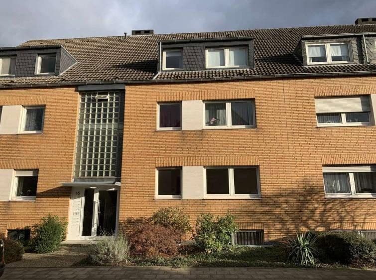 Pronájem bytu 3+1 75 m², Brücke 45, Neuss, Severní Porýní-Vestfálsko Pronájem bytu 3+1 75 m², Brücke 45, Neuss, Severní Porýní-Vestfálsko