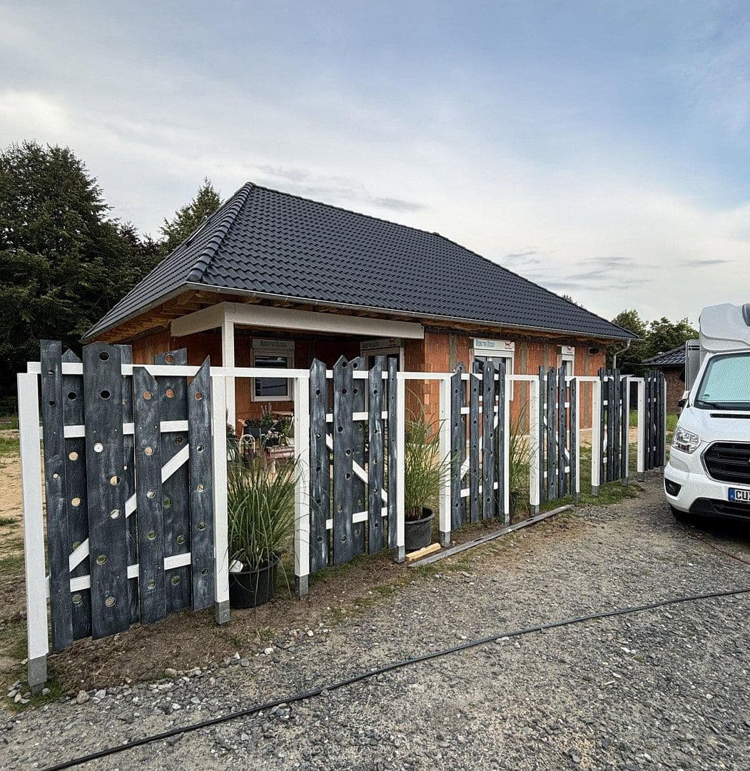 Prodej domu 125 m², pozemek 1.028 m², Neuenkirchen, Dolní Sasko Prodej domu 125 m², pozemek 1.028 m², Neuenkirchen, Dolní Sasko
