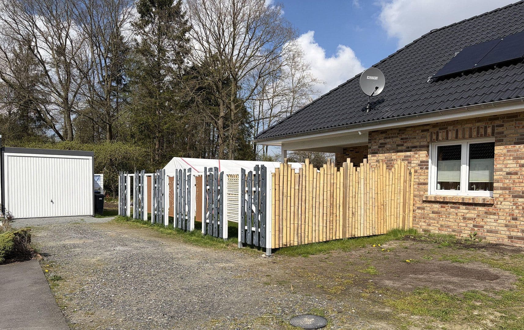 Prodej domu 125 m², pozemek 1.028 m², Neuenkirchen, Dolní Sasko Prodej domu 125 m², pozemek 1.028 m², Neuenkirchen, Dolní Sasko