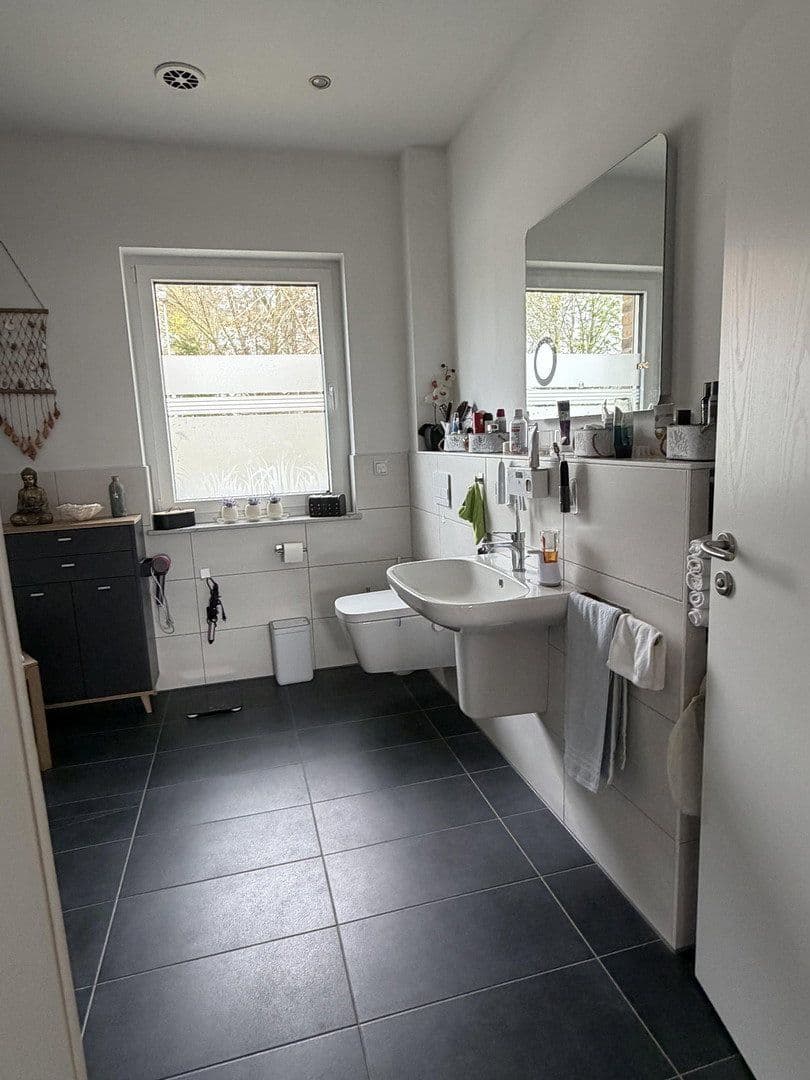 Prodej domu 125 m², pozemek 1.028 m², Neuenkirchen, Dolní Sasko Prodej domu 125 m², pozemek 1.028 m², Neuenkirchen, Dolní Sasko