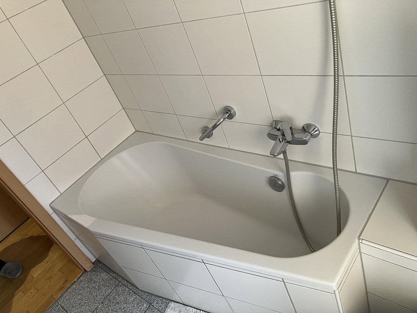 Pronájem bytu 3+1 65 m², Kaiserallee 31, Karlsruhe, Bádensko-Württembersko Pronájem bytu 3+1 65 m², Kaiserallee 31, Karlsruhe, Bádensko-Württembersko