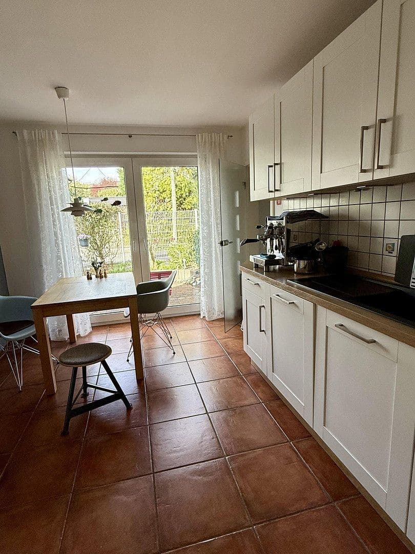 Prodej domu 166 m², pozemek 279 m², Bonn, Severní Porýní-Vestfálsko Prodej domu 166 m², pozemek 279 m², Bonn, Severní Porýní-Vestfálsko