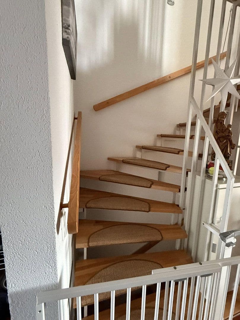 Prodej domu 166 m², pozemek 279 m², Bonn, Severní Porýní-Vestfálsko Prodej domu 166 m², pozemek 279 m², Bonn, Severní Porýní-Vestfálsko