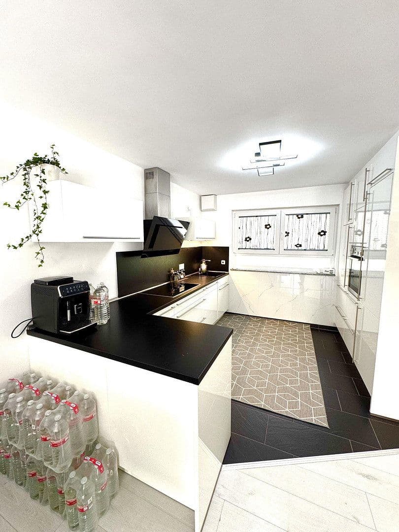 Prodej domu 145 m², pozemek 213 m², Koppestr. 41, Essen, Severní Porýní-Vestfálsko Prodej domu 145 m², pozemek 213 m², Koppestr. 41, Essen, Severní Porýní-Vestfálsko