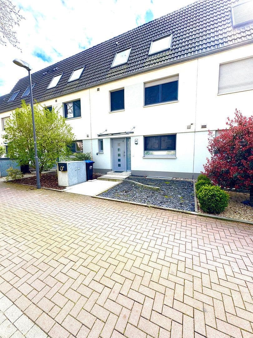Prodej domu 145 m², pozemek 213 m², Koppestr. 41, Essen, Severní Porýní-Vestfálsko Prodej domu 145 m², pozemek 213 m², Koppestr. 41, Essen, Severní Porýní-Vestfálsko