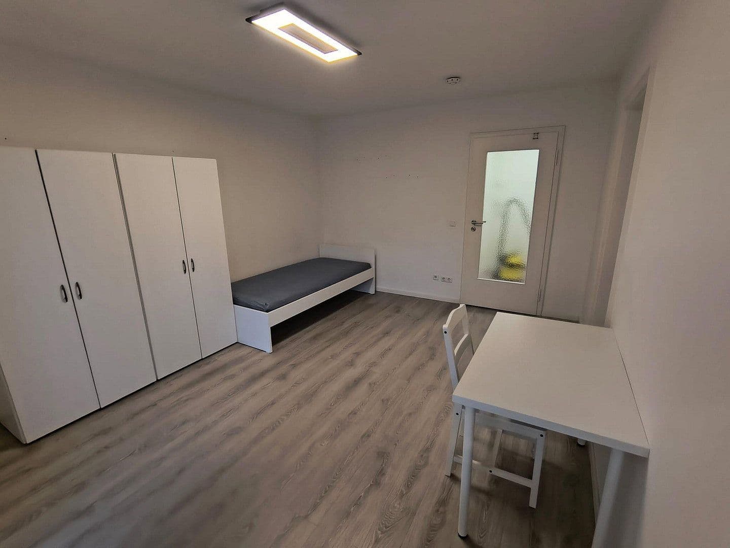 Pronájem bytu 50 m², Forstenrieder Allee 2, München, Bavorsko Pronájem bytu 50 m², Forstenrieder Allee 2, München, Bavorsko