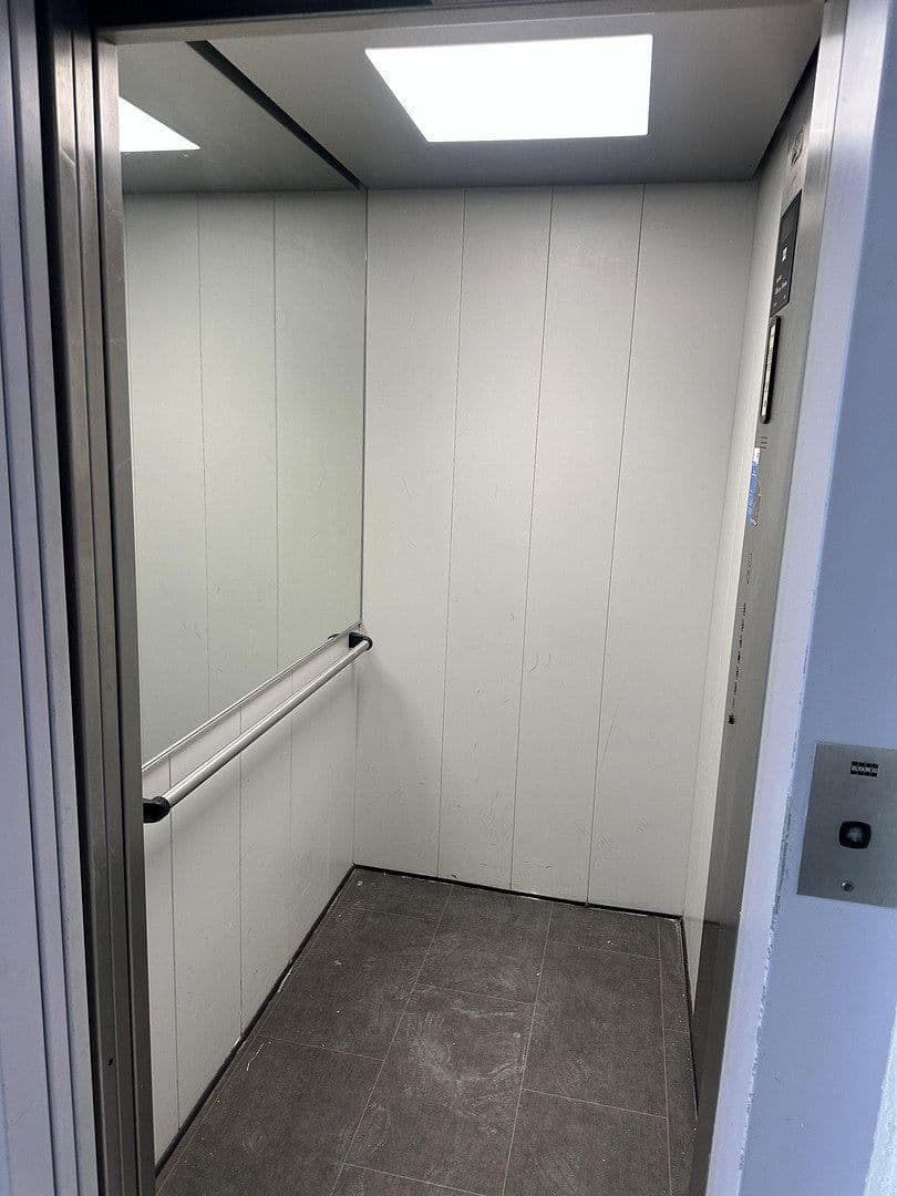 Pronájem bytu 4+1 86 m², Am Rebstock 12, Kabelsketal, Sasko-Anhaltsko Pronájem bytu 4+1 86 m², Am Rebstock 12, Kabelsketal, Sasko-Anhaltsko