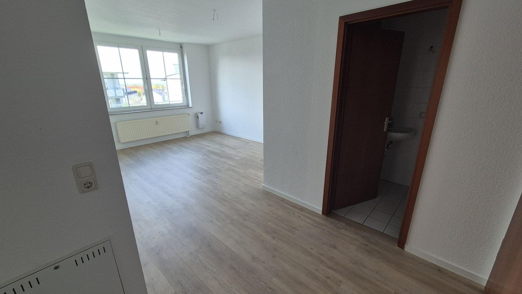 Pronájem bytu 4+1 86 m², Am Rebstock 12, Kabelsketal, Sasko-Anhaltsko Pronájem bytu 4+1 86 m², Am Rebstock 12, Kabelsketal, Sasko-Anhaltsko