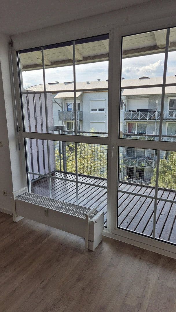 Pronájem bytu 4+1 86 m², Am Rebstock 12, Kabelsketal, Sasko-Anhaltsko Pronájem bytu 4+1 86 m², Am Rebstock 12, Kabelsketal, Sasko-Anhaltsko