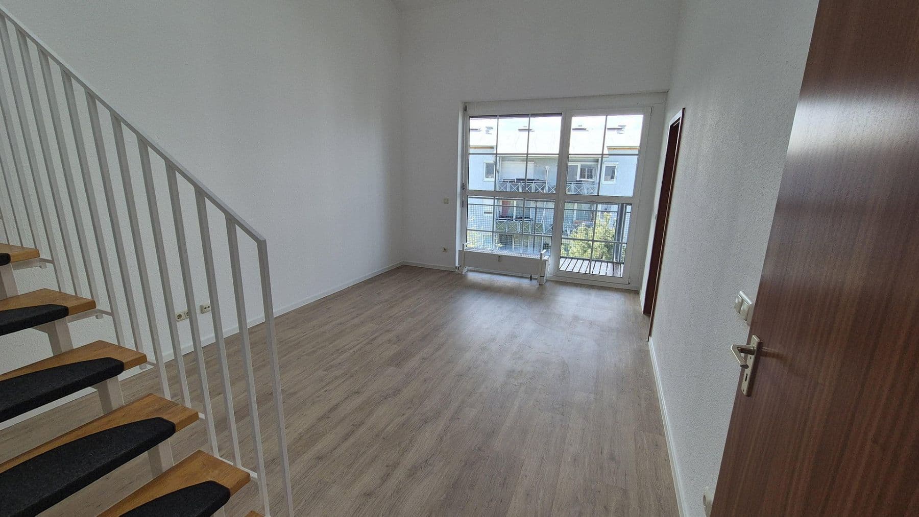 Pronájem bytu 4+1 86 m², Am Rebstock 12, Kabelsketal, Sasko-Anhaltsko Pronájem bytu 4+1 86 m², Am Rebstock 12, Kabelsketal, Sasko-Anhaltsko