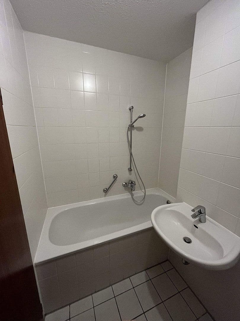 Pronájem bytu 4+1 86 m², Am Rebstock 12, Kabelsketal, Sasko-Anhaltsko Pronájem bytu 4+1 86 m², Am Rebstock 12, Kabelsketal, Sasko-Anhaltsko