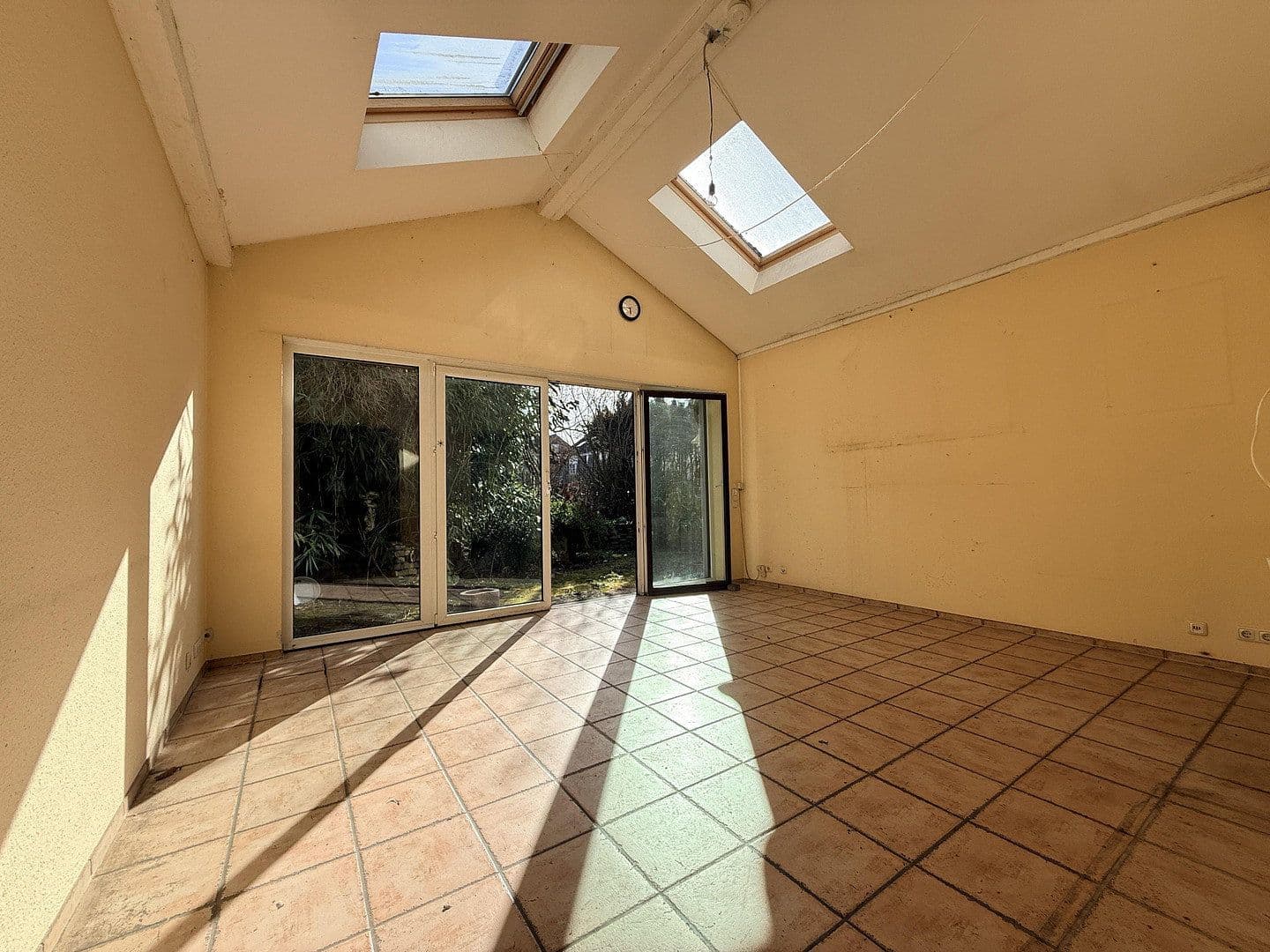 Prodej domu 155 m², pozemek 354 m², Iserlohner Straße 39, Köln, Severní Porýní-Vestfálsko Prodej domu 155 m², pozemek 354 m², Iserlohner Straße 39, Köln, Severní Porýní-Vestfálsko