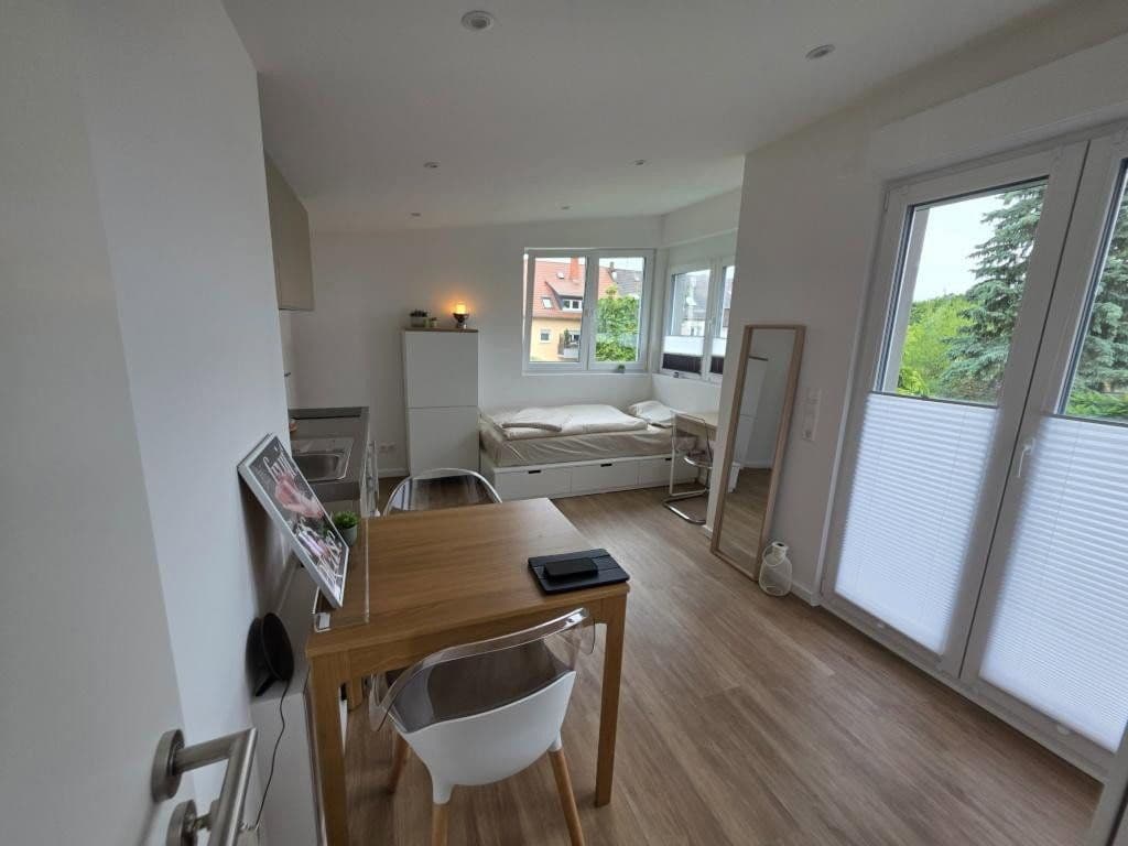 Pronájem bytu 1+1 33 m², Heinrich-Fuchs-Str. 3, Heidelberg, Bádensko-Württembersko Pronájem bytu 1+1 33 m², Heinrich-Fuchs-Str. 3, Heidelberg, Bádensko-Württembersko