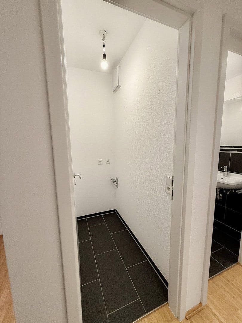 Pronájem bytu 3+1 96 m², Lahr/Schwarzwald, Bádensko-Württembersko Pronájem bytu 3+1 96 m², Lahr/Schwarzwald, Bádensko-Württembersko