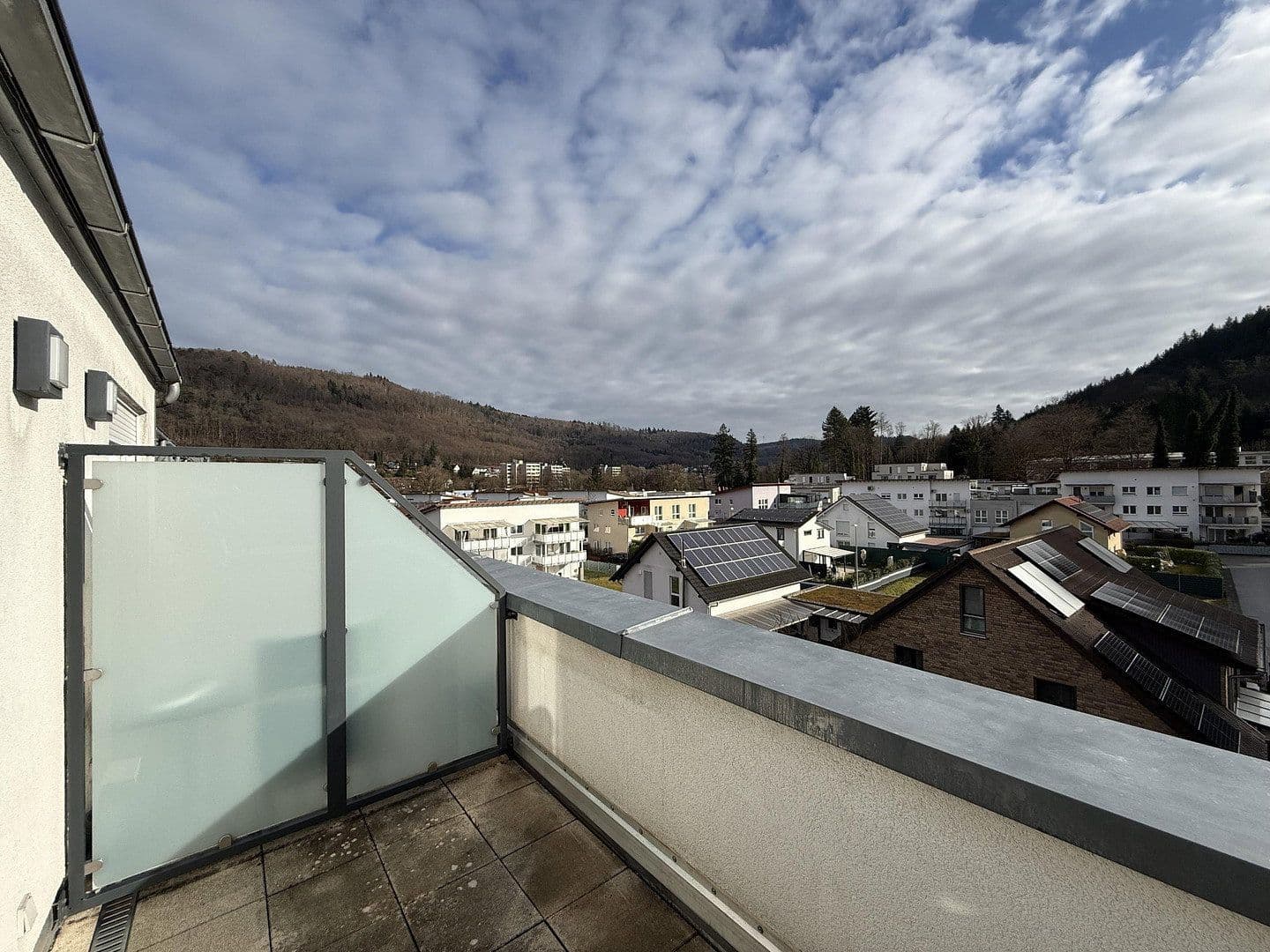 Pronájem bytu 3+1 96 m², Lahr/Schwarzwald, Bádensko-Württembersko Pronájem bytu 3+1 96 m², Lahr/Schwarzwald, Bádensko-Württembersko