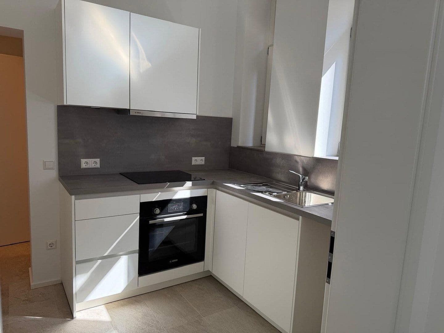 Pronájem bytu 2+1 70 m², Schickhardtstr. 47, Stuttgart, Bádensko-Württembersko Pronájem bytu 2+1 70 m², Schickhardtstr. 47, Stuttgart, Bádensko-Württembersko