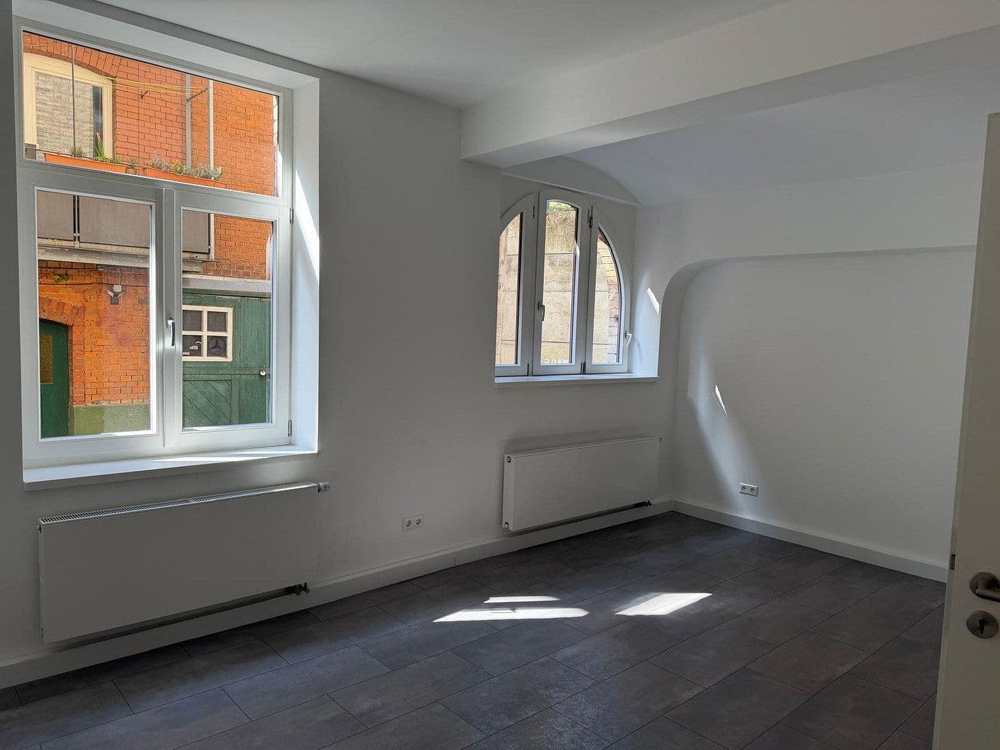 Pronájem bytu 2+1 70 m², Schickhardtstr. 47, Stuttgart, Bádensko-Württembersko Pronájem bytu 2+1 70 m², Schickhardtstr. 47, Stuttgart, Bádensko-Württembersko