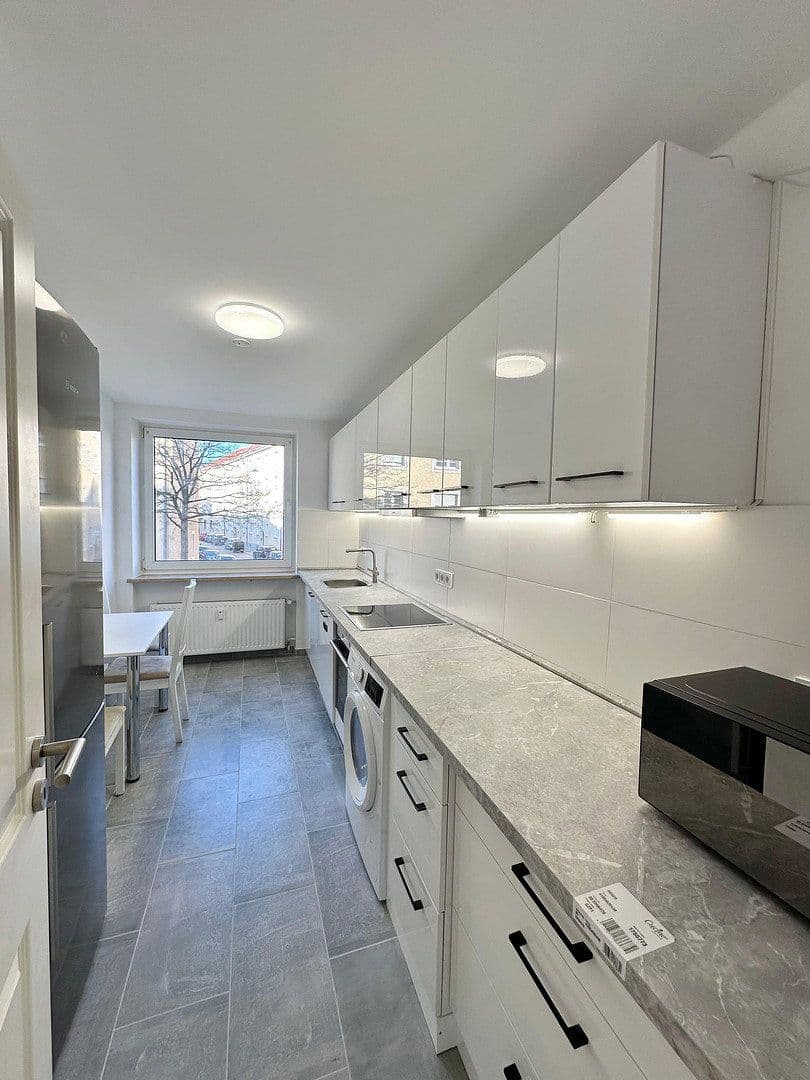 Pronájem bytu 1+1 90 m², Hörwarthstr, München, Bavorsko Pronájem bytu 1+1 90 m², Hörwarthstr, München, Bavorsko