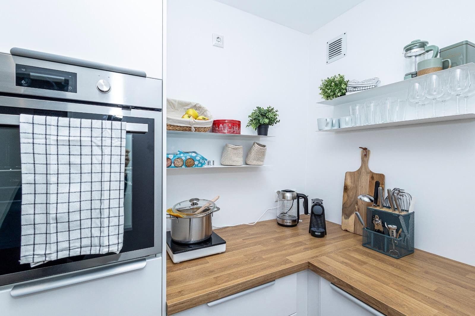 Pronájem bytu 1+kk 43 m², Theresenstraße 6, Königstein im Taunus, Hessen Pronájem bytu 1+kk 43 m², Theresenstraße 6, Königstein im Taunus, Hessen