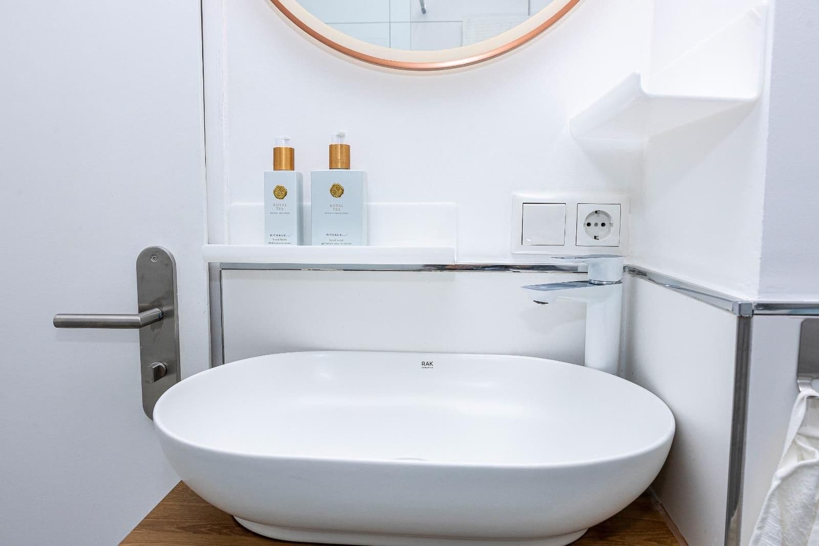 Pronájem bytu 1+kk 43 m², Theresenstraße 6, Königstein im Taunus, Hessen Pronájem bytu 1+kk 43 m², Theresenstraße 6, Königstein im Taunus, Hessen