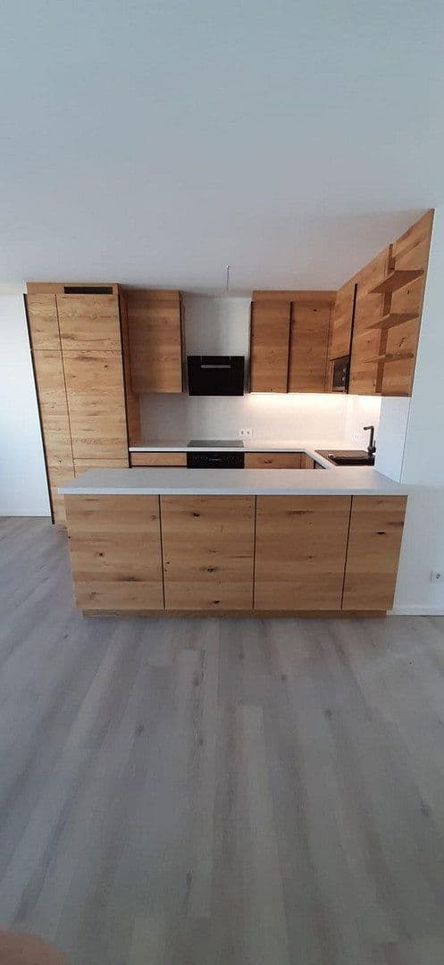 Pronájem bytu 3+1 75 m², Theodor-Mathieu-Straße 16, Bamberg, Bavorsko Pronájem bytu 3+1 75 m², Theodor-Mathieu-Straße 16, Bamberg, Bavorsko