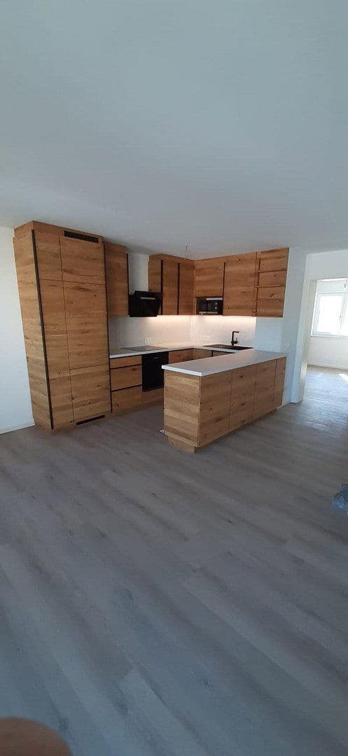 Pronájem bytu 3+1 75 m², Theodor-Mathieu-Straße 16, Bamberg, Bavorsko Pronájem bytu 3+1 75 m², Theodor-Mathieu-Straße 16, Bamberg, Bavorsko