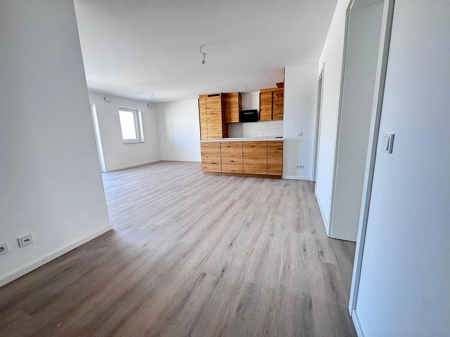 Pronájem bytu 3+1 75 m², Theodor-Mathieu-Straße 16, Bamberg, Bavorsko Pronájem bytu 3+1 75 m², Theodor-Mathieu-Straße 16, Bamberg, Bavorsko