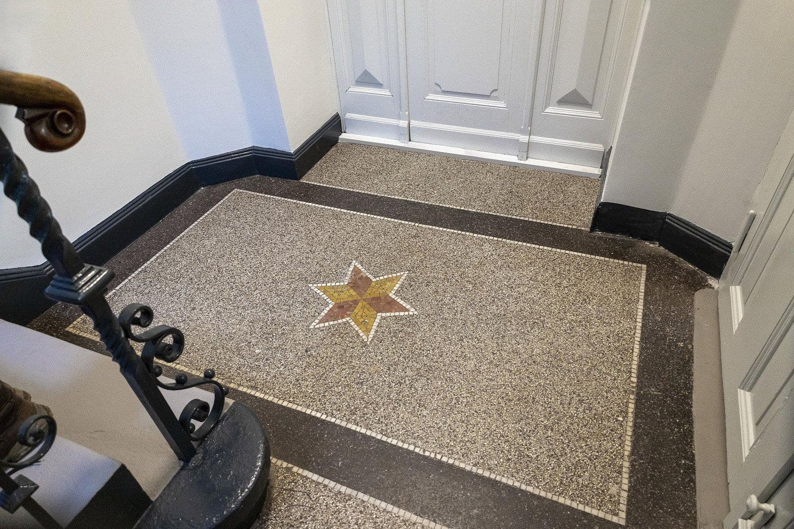 Prodej bytu 4+1 81 m², Blumenstr. 37, Heidelberg, Bádensko-Württembersko Prodej bytu 4+1 81 m², Blumenstr. 37, Heidelberg, Bádensko-Württembersko