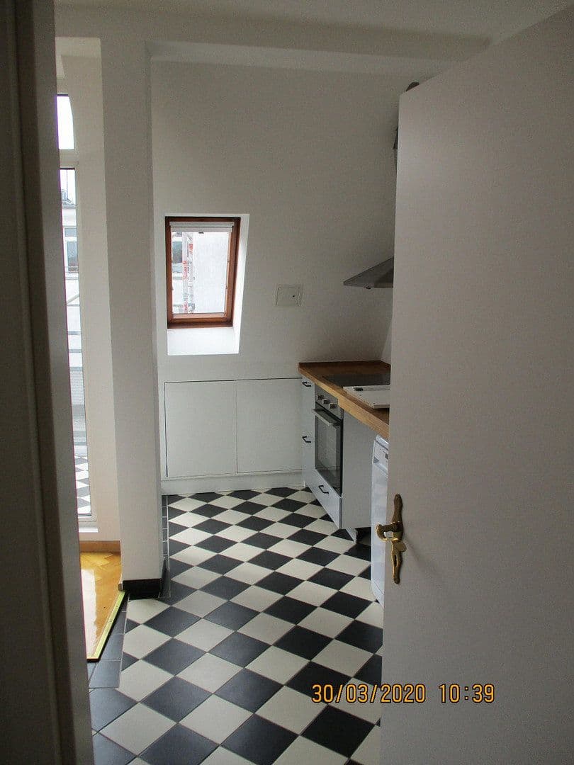 Pronájem bytu 4+1 105 m², Berlin, Berlín Pronájem bytu 4+1 105 m², Berlin, Berlín