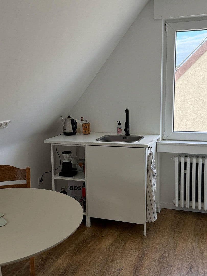 Pronájem bytu 2+1 39 m², Zeunerstr. 15, Essen, Severní Porýní-Vestfálsko Pronájem bytu 2+1 39 m², Zeunerstr. 15, Essen, Severní Porýní-Vestfálsko