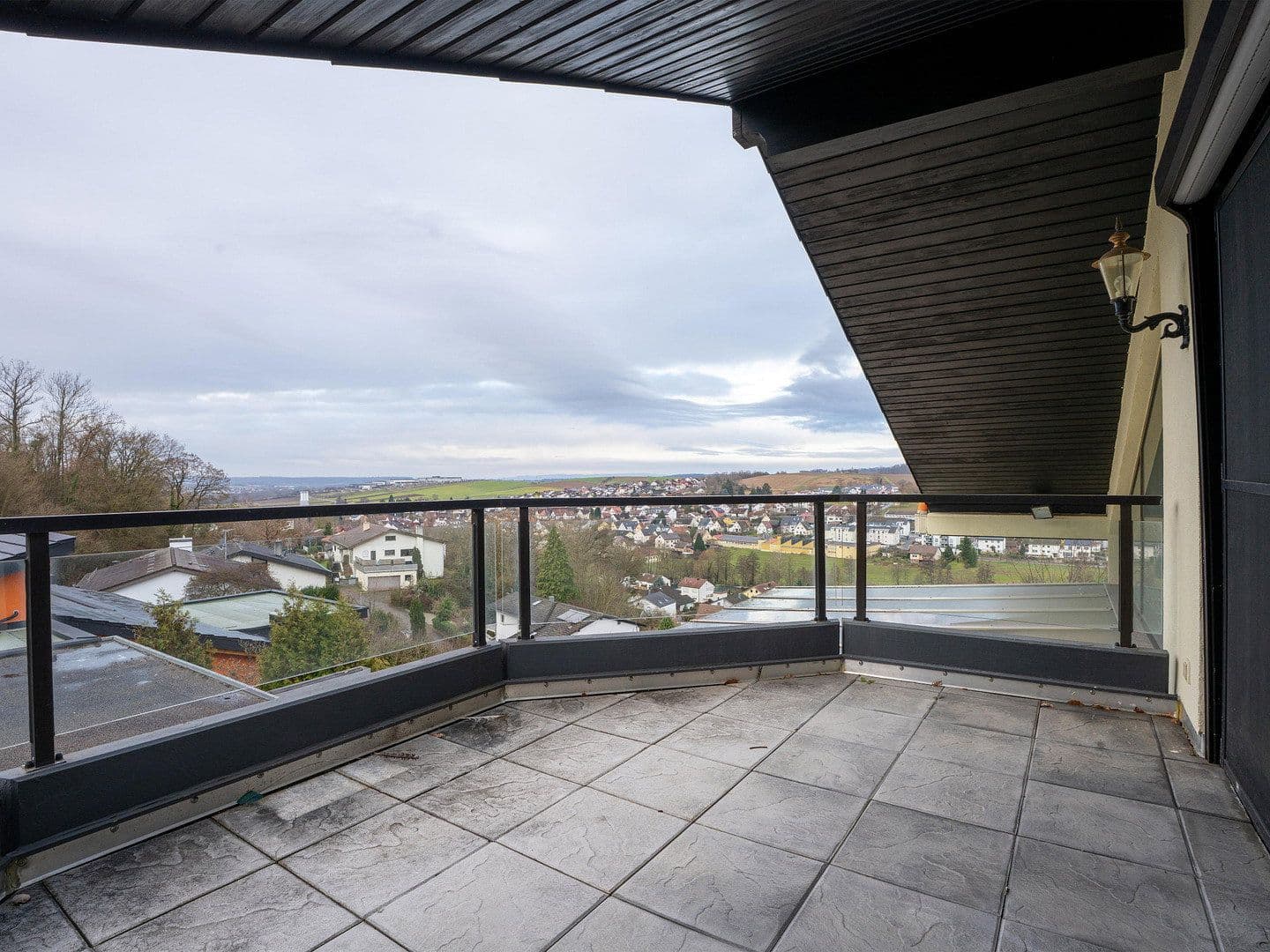 Prodej domu 332 m², pozemek 637 m², Untergruppenbach, Bádensko-Württembersko Prodej domu 332 m², pozemek 637 m², Untergruppenbach, Bádensko-Württembersko