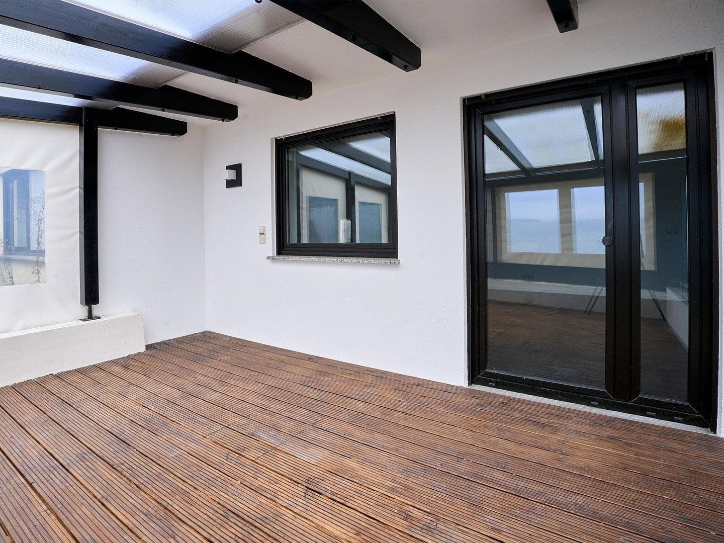 Prodej domu 332 m², pozemek 637 m², Untergruppenbach, Bádensko-Württembersko Prodej domu 332 m², pozemek 637 m², Untergruppenbach, Bádensko-Württembersko