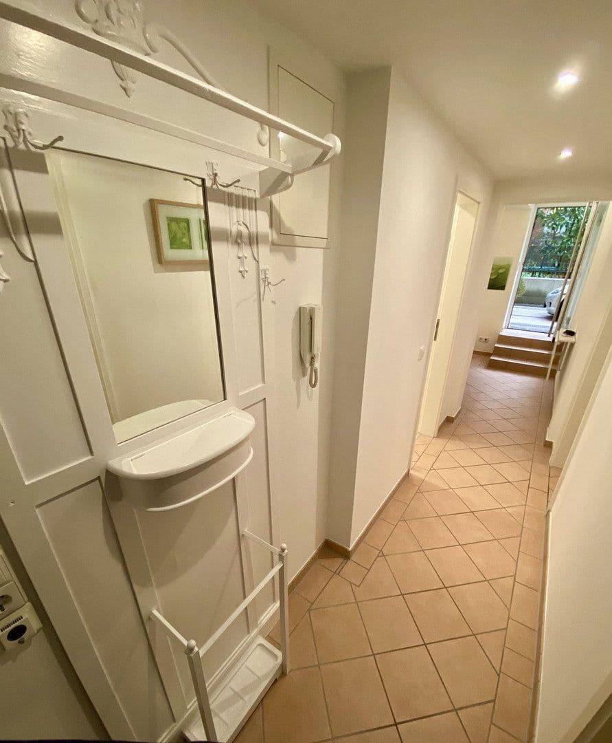 Pronájem bytu 2+1 40 m², Stuttgart, Bádensko-Württembersko Pronájem bytu 2+1 40 m², Stuttgart, Bádensko-Württembersko